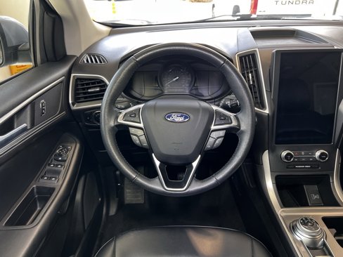 Used 2024 Ford Edge SEL image 16