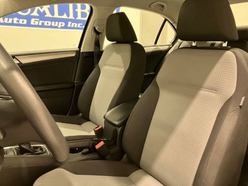 Used 2017 Volkswagen Jetta S image 24