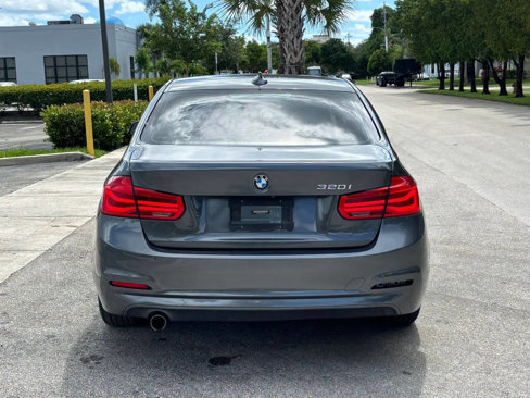 Used 2018 BMW 320i Sedan image 6