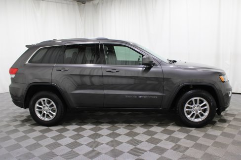 Used 2019 Jeep Grand Cherokee Laredo image 32