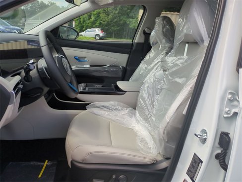 New 2025 Hyundai Elantra SE image 22