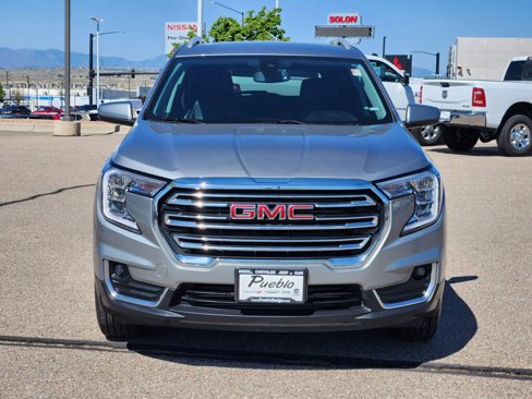 Used 2024 GMC Terrain SLT image 6