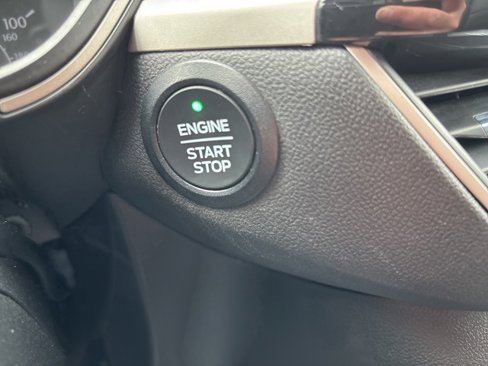 Used 2021 Ford Escape SEL image 27