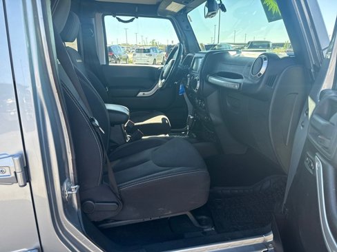 Used 2015 Jeep Wrangler Unlimited Sahara w/ Max Tow Package image 29