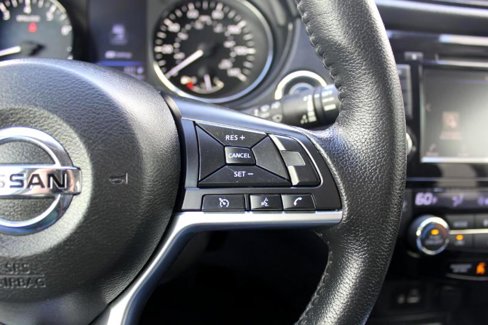 Used 2020 Nissan Rogue SV image 24