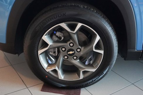 New 2025 Chevrolet Trax LT w/ Driver Confidence Package image 5