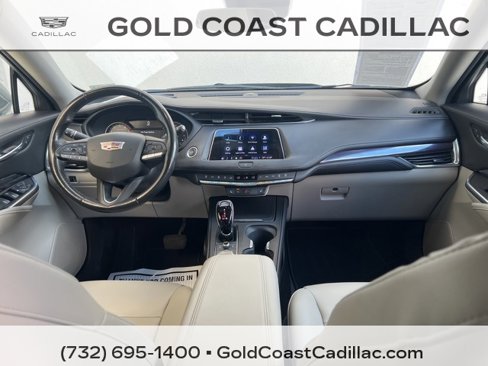 Certified 2023 Cadillac XT4 Luxury w/ Cold Weather Package image 10