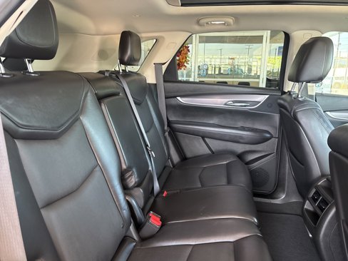 Used 2017 Cadillac XT5 Luxury image 34