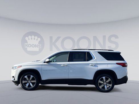 Used 2019 Chevrolet Traverse LT w/ LT Premium Package image 2