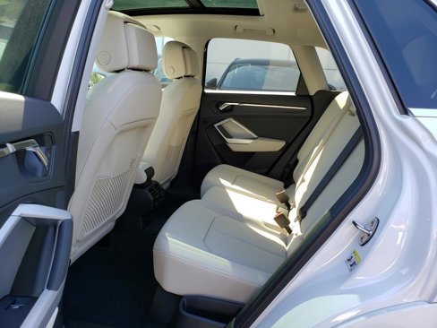 New 2025 Audi Q3 2.0T Premium image 8