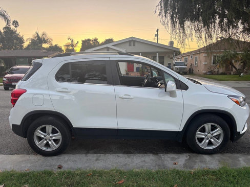 Used 2017 Chevrolet Trax LT image 4