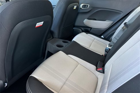 New 2025 Hyundai Venue SEL image 9