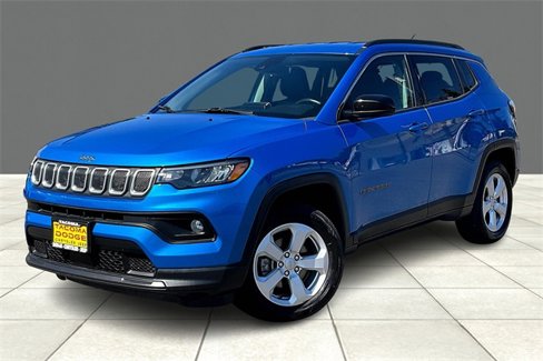 Used 2022 Jeep Compass Latitude w/ Convenience Group image 2