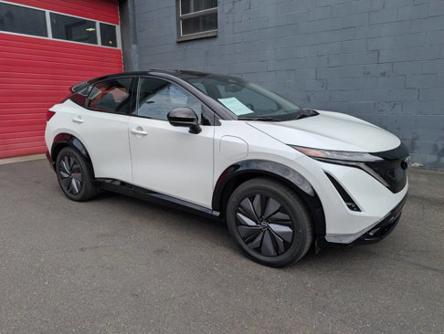 Used 2023 Nissan Ariya AWD image 18