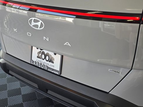 Used 2025 Hyundai Kona SEL image 43