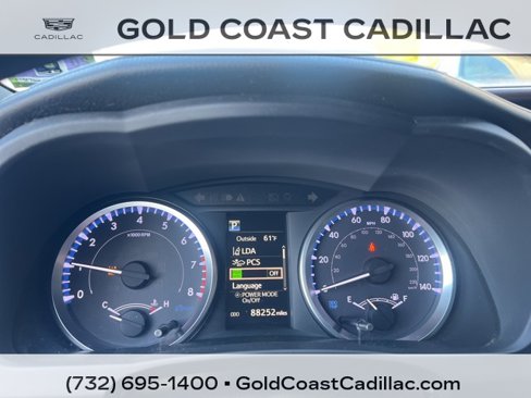 Used 2019 Toyota Highlander LE image 18