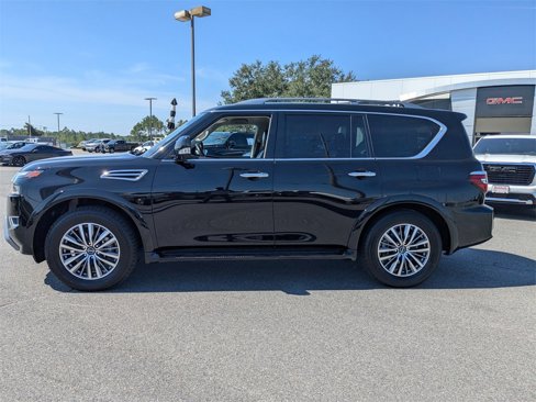 Used 2023 Nissan Armada SL w/ Captain's Chairs Package image 7