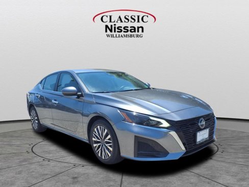 Used 2023 Nissan Altima 2.5 SV image 1