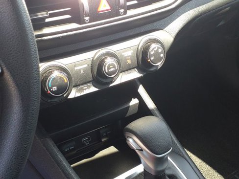 Used 2023 Kia Forte LXS image 27