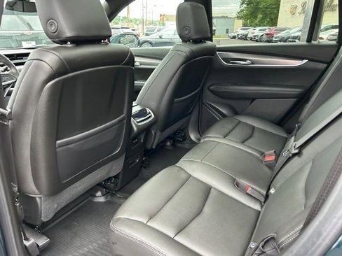 Used 2024 Cadillac XT6 Luxury image 12