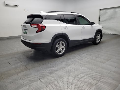 Used 2022 GMC Terrain SLE w/ Driver Convenience Package image 9