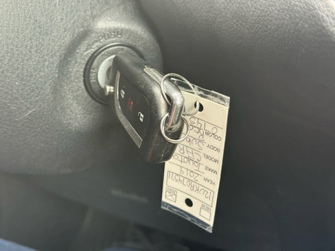 Used 2019 Toyota C-HR LE image 19