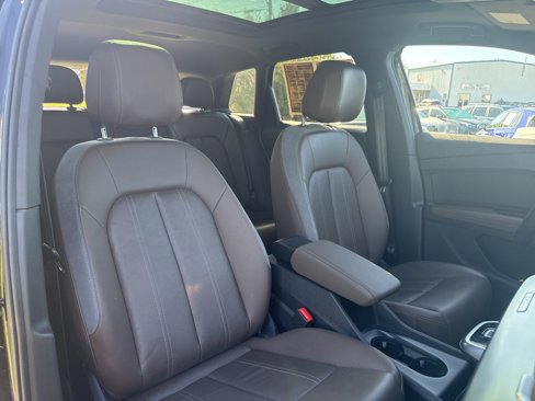 Used 2022 Audi Q4 e-tron Premium Plus image 23