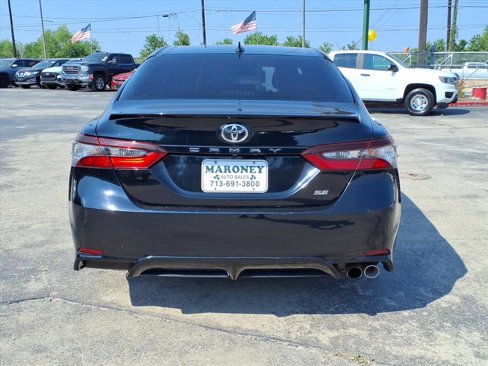 Used 2021 Toyota Camry SE image 13