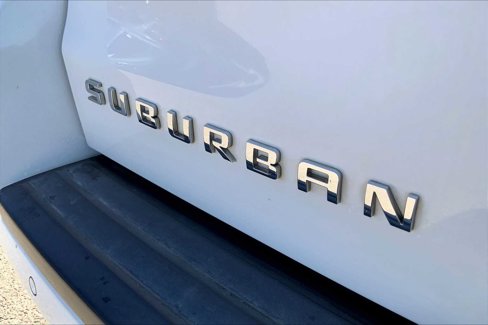 Used 2016 Chevrolet Suburban LT w/ Luxury Package image 9