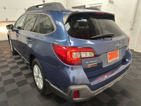 Used 2019 Subaru Outback 2.5i Premium image 7