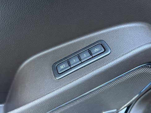 Used 2017 GMC Yukon XL Denali w/ Open Road Package image 22