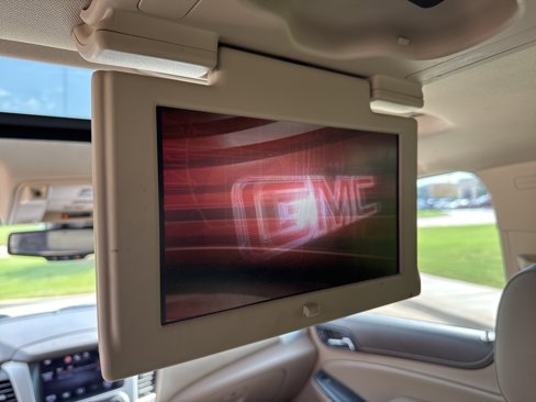 Used 2015 GMC Yukon SLT w/ Open Road Package image 6