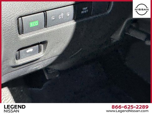Used 2024 Nissan Sentra SV image 16