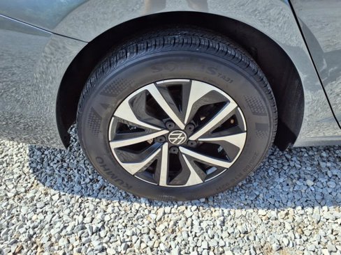 Used 2024 Volkswagen Jetta S image 33