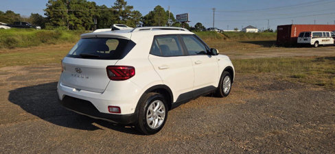 Used 2020 Hyundai Venue SEL w/ Convenience Package image 5
