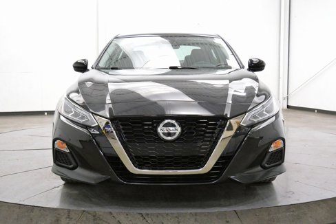 Used 2021 Nissan Altima 2.5 SR image 2