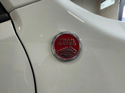 Used 2017 Jeep Renegade Trailhawk image 14