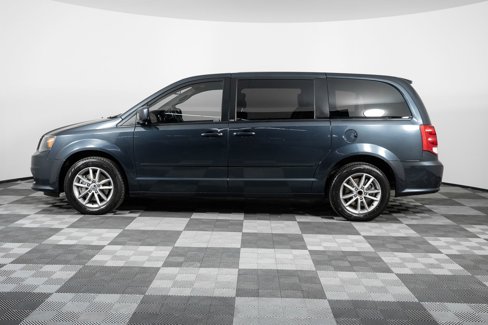 Used 2014 Dodge Grand Caravan R/T w/ Driver Convenience Group image 3