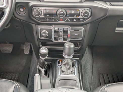 Used 2020 Jeep Gladiator Overland w/ Popular Equipment Package image 19