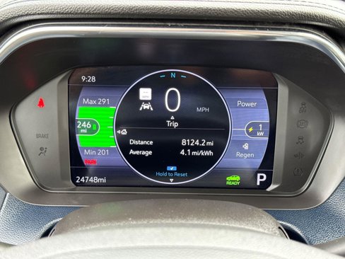 Used 2023 Chevrolet Bolt EUV Premier w/ Sun & Sound Package image 32