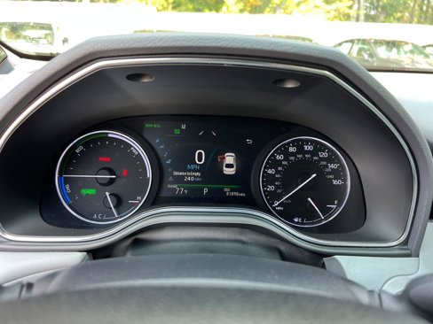 Used 2019 Toyota Avalon Limited image 27
