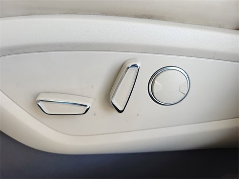 Used 2019 Lincoln Nautilus Select image 20