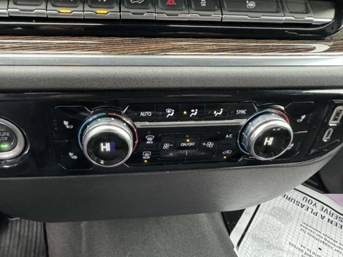 Used 2024 GMC Sierra 1500 SLE image 15