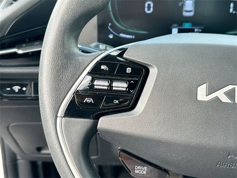 Certified 2023 Kia Niro LX image 23