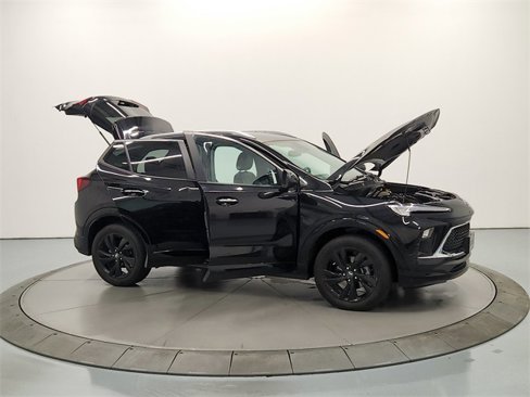 Used 2024 Buick Encore GX Sport Touring image 16