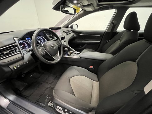 Used 2023 Toyota Camry LE w/ Convenience Package image 14