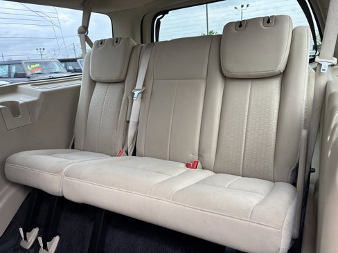 Used 2017 Ford Expedition EL XL image 22