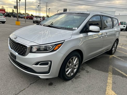 Used 2019 Kia Sedona EX image 4