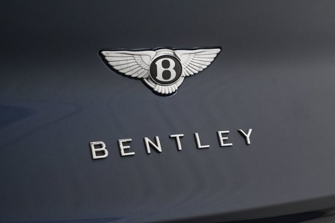 Used 2022 Bentley Bentayga image 25