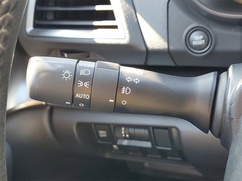 Used 2018 Subaru Impreza 2.0i Limited image 16